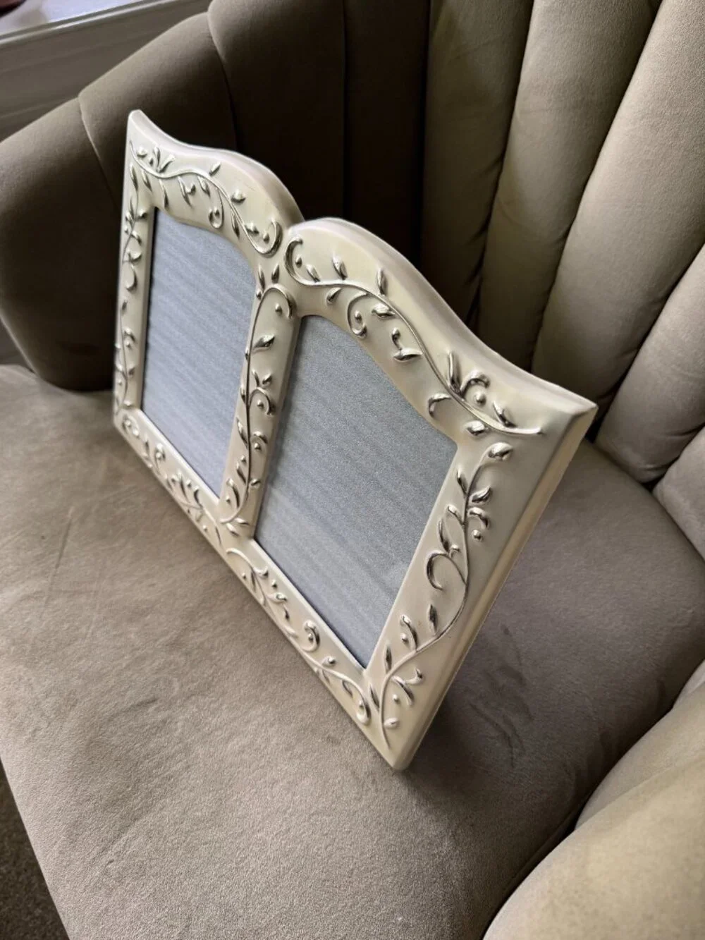 Lenox Double Picture Silver Frame Leaf Design Wedding Picture & Invitation Frame - Picture 2 of 6